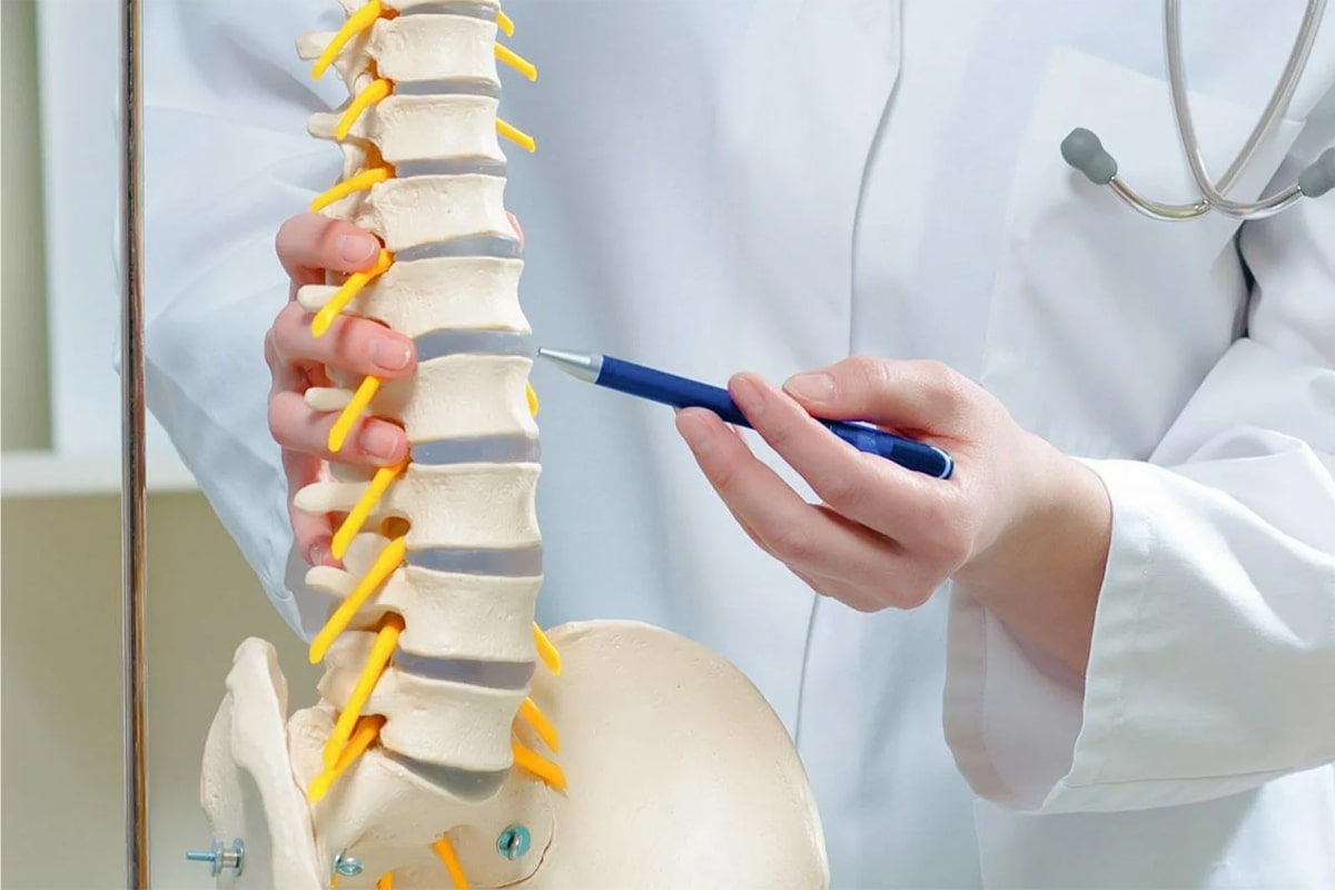 جاانداختن دیسک کمر