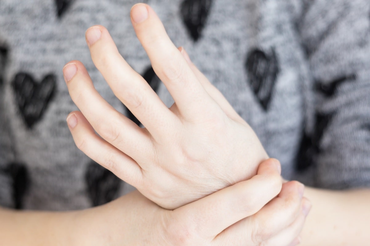 درد در دست چپ