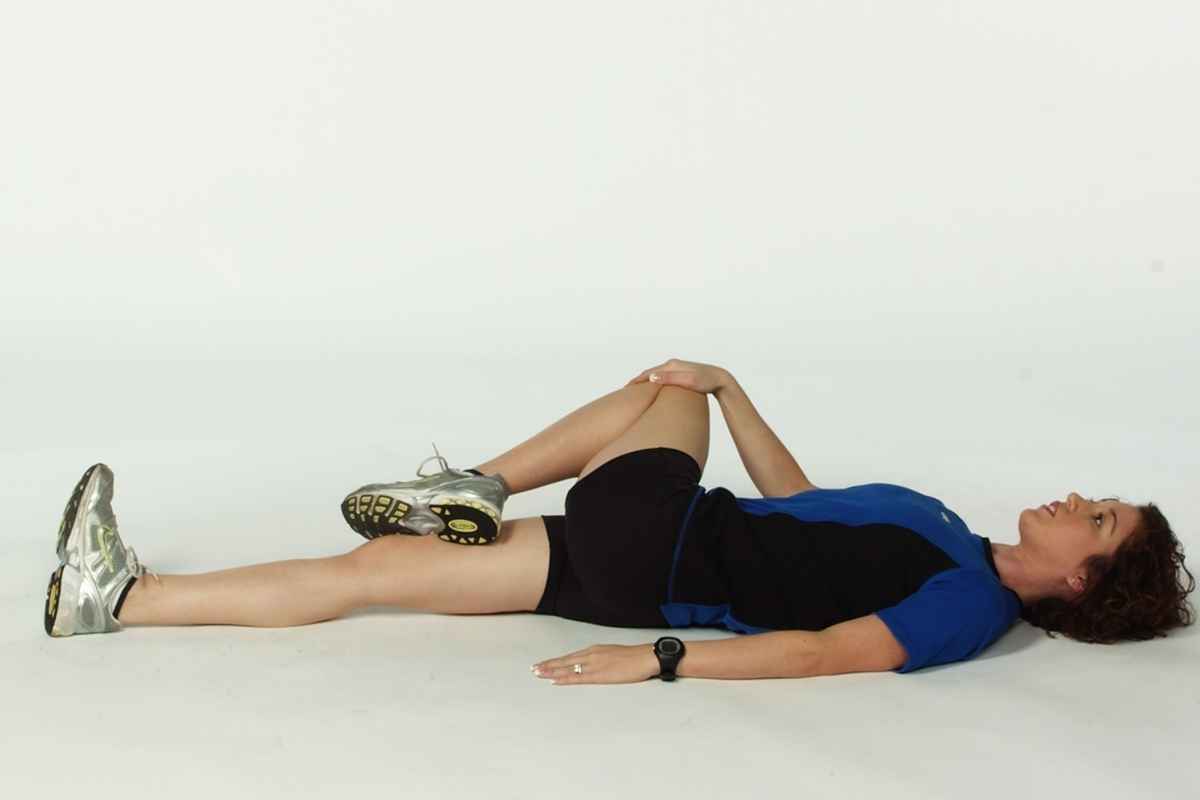 کشش مورب زانو